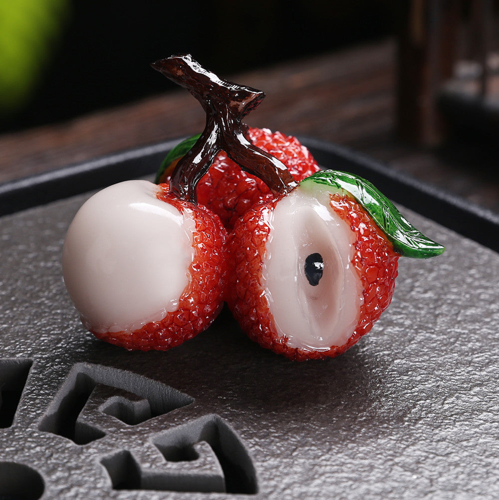 Watering the color-changing tea and playing tea.